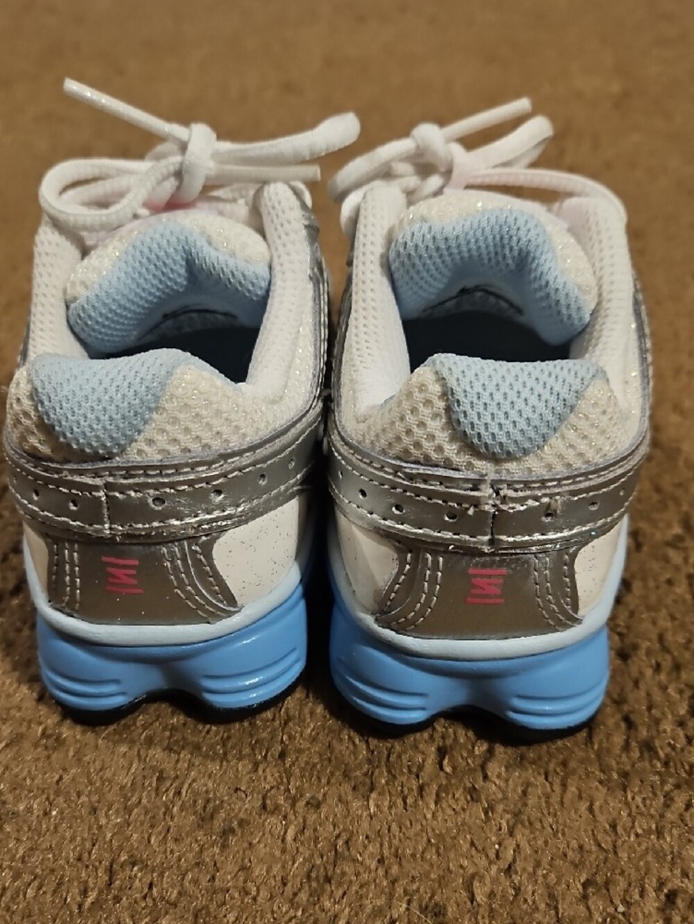 Nike Kids Shox Qualify Sneakers - Picture 3 of 8